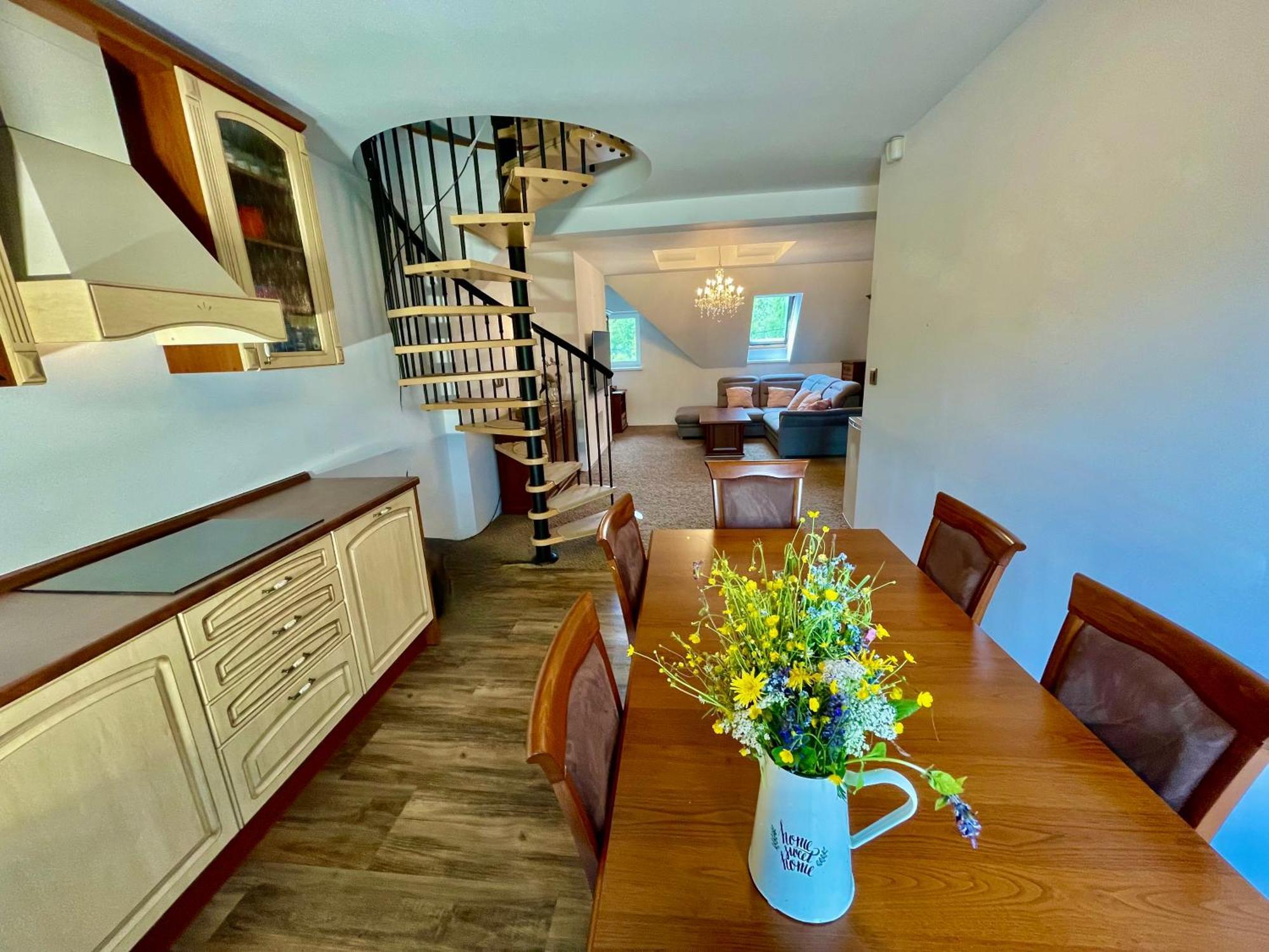 Mezonet Tatry Apartment ชตวอลา ภายนอก รูปภาพ